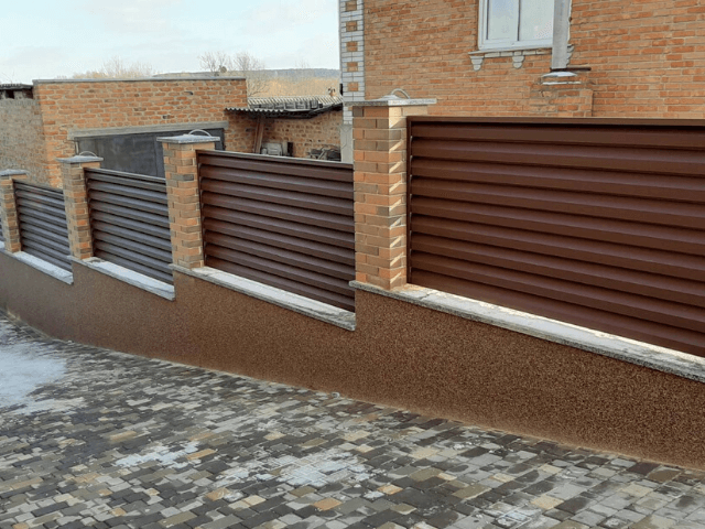 паркан на схилі parkan-na-sxuli