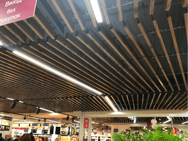 Potolok v mazazine Potolok v mazazine