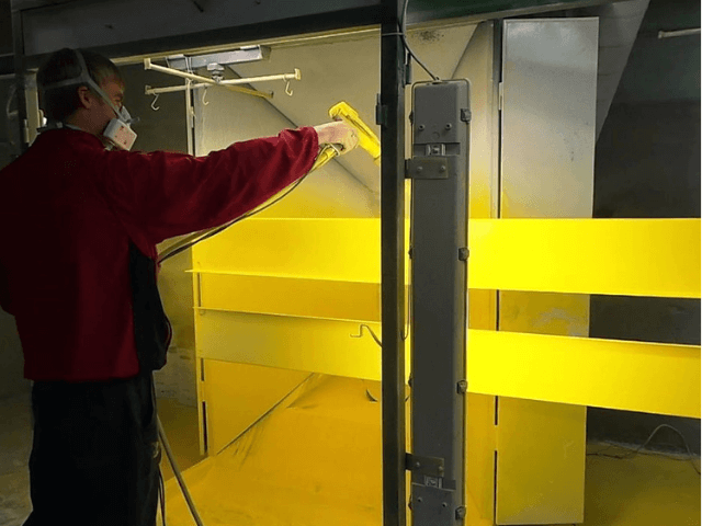 Зачем красят столбы