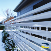zovmarketing A Horizontal Slat Fence in RAL 9003 Signal White ce0acae9 a94e 4e3a 887a c80cc9e1536e 2