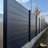 zovmarketing A 2.2 meter tall fence made from 22 solid horizo 273f3fb2 f169 4345 8a7d bbc236ddf941 3